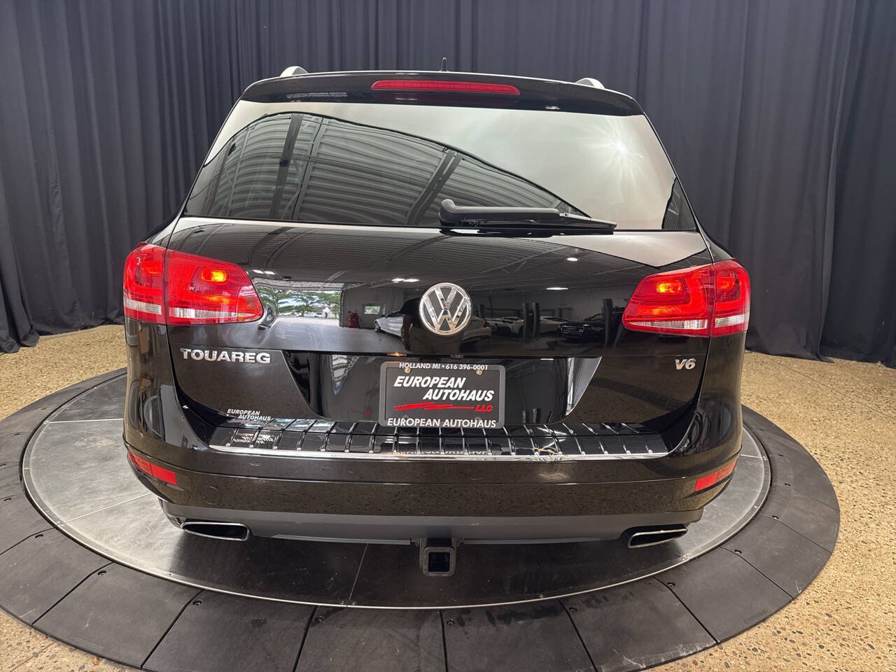 Used 2012 Volkswagen Touareg VR6 AWD/4WD image 4