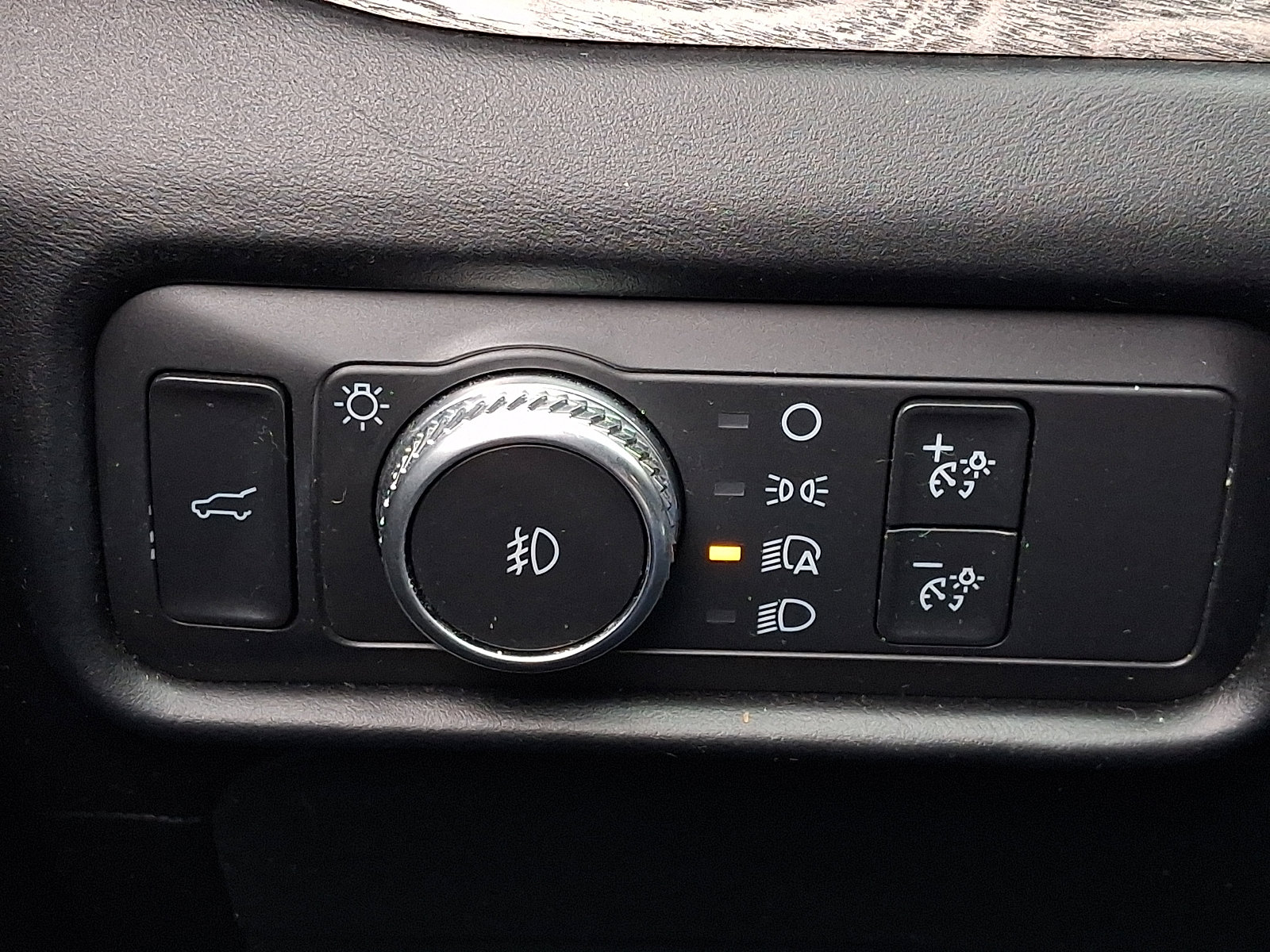 Used 2020 Ford Explorer Platinum w/ Premium Technology Package image 26