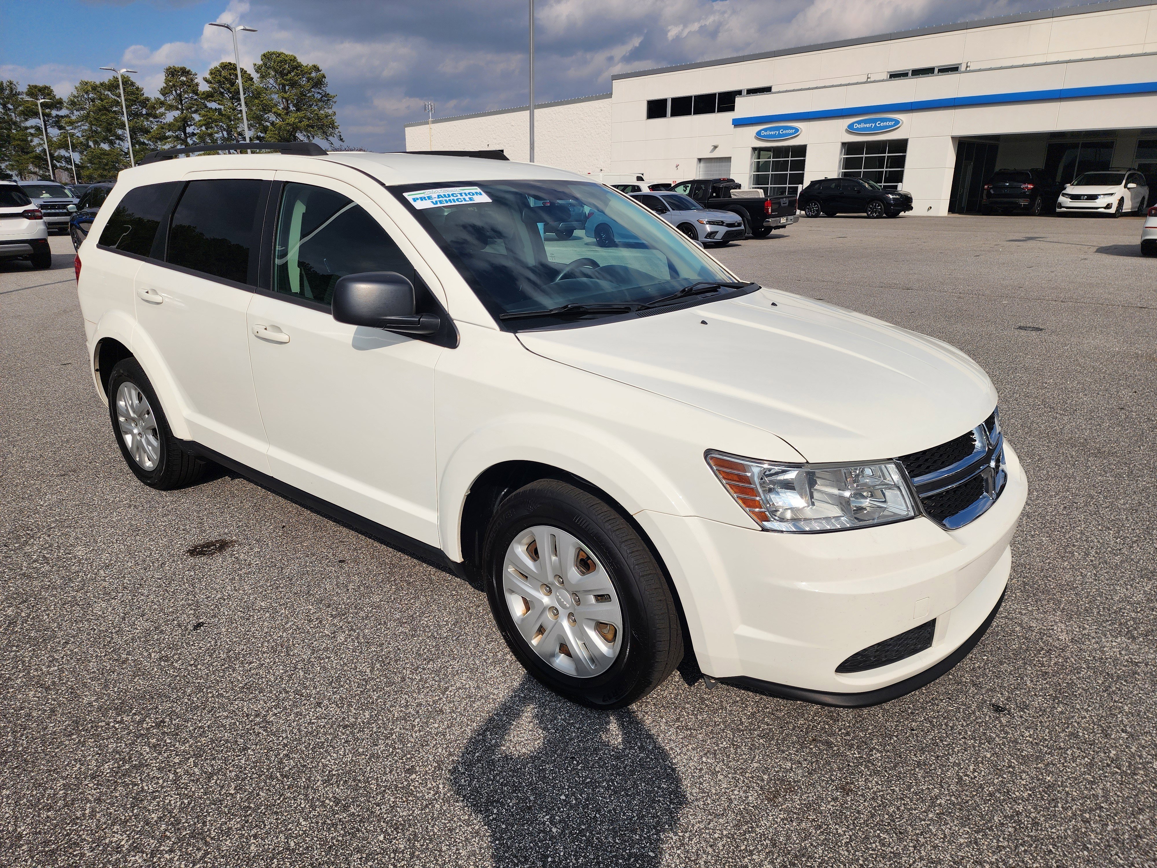 Used 2018 Dodge Journey SE image 2
