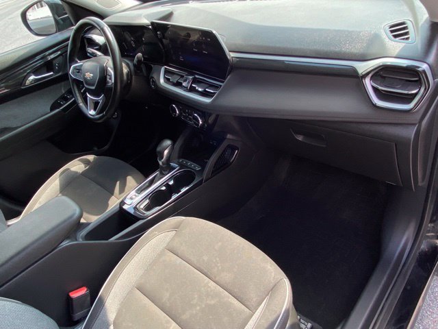 Used 2024 Chevrolet TrailBlazer LT w/ Convenience Package AWD/4WD image 18