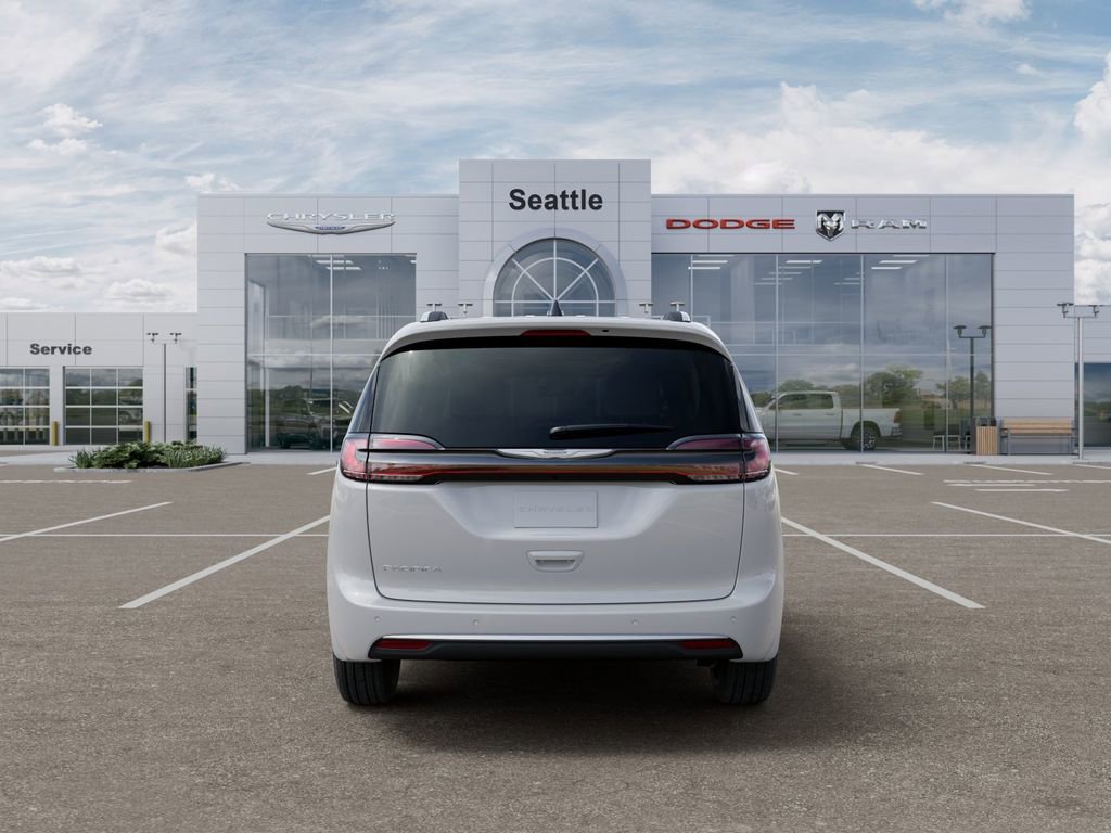 New 2026 Chrysler Pacifica Pinnacle FWD image 8