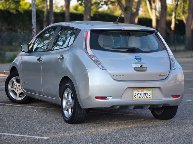 Used 2012 Nissan Leaf SL FWD image 39