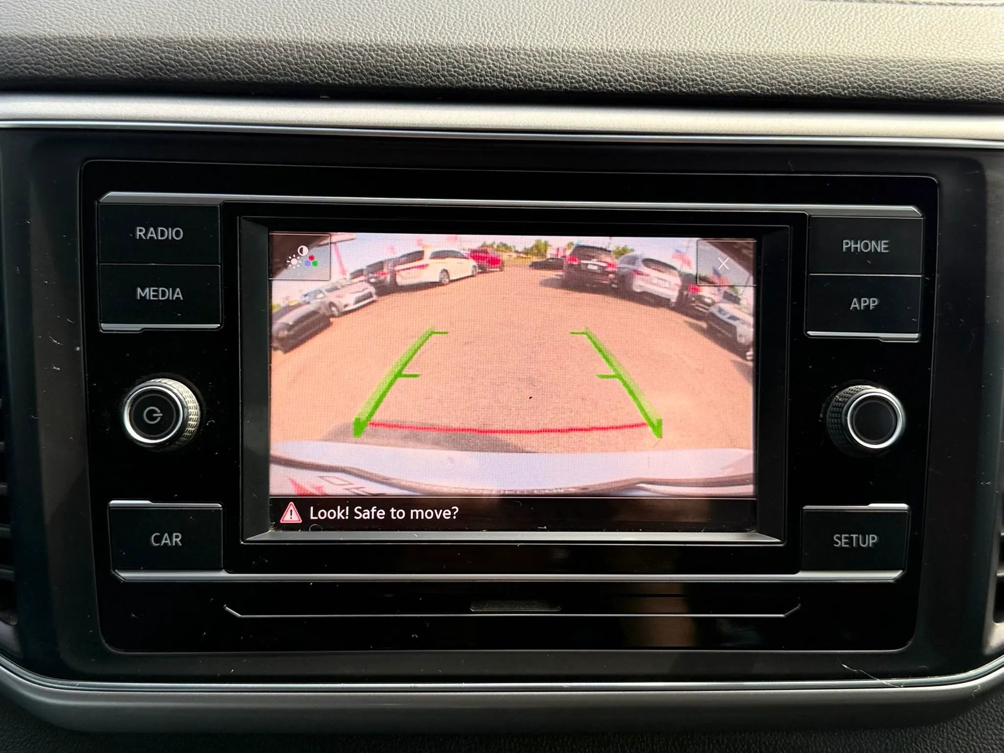 Used 2018 Volkswagen Atlas S FWD image 35