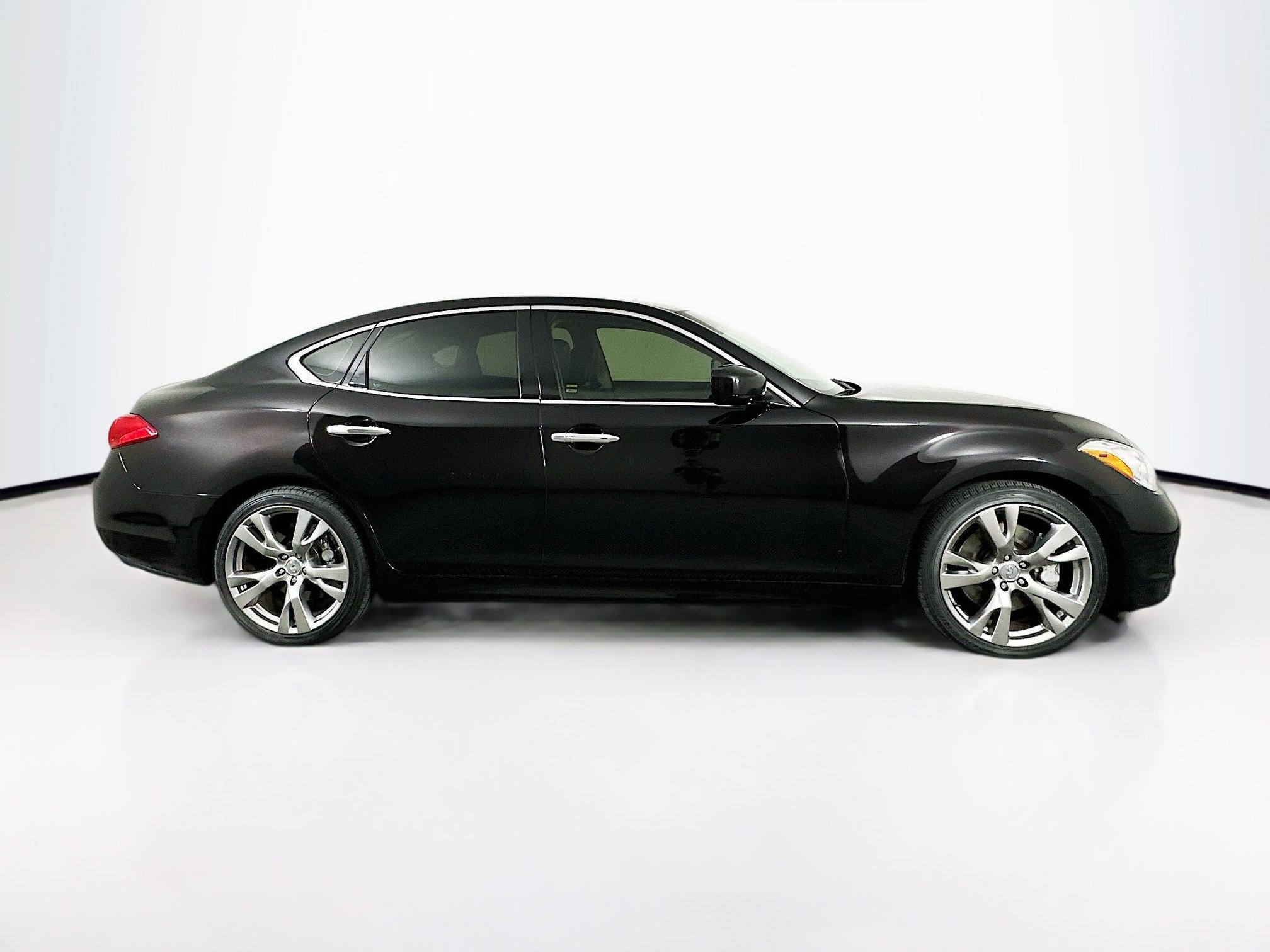 Used 2013 INFINITI M37 w/ Premium Pkg RWD image 10