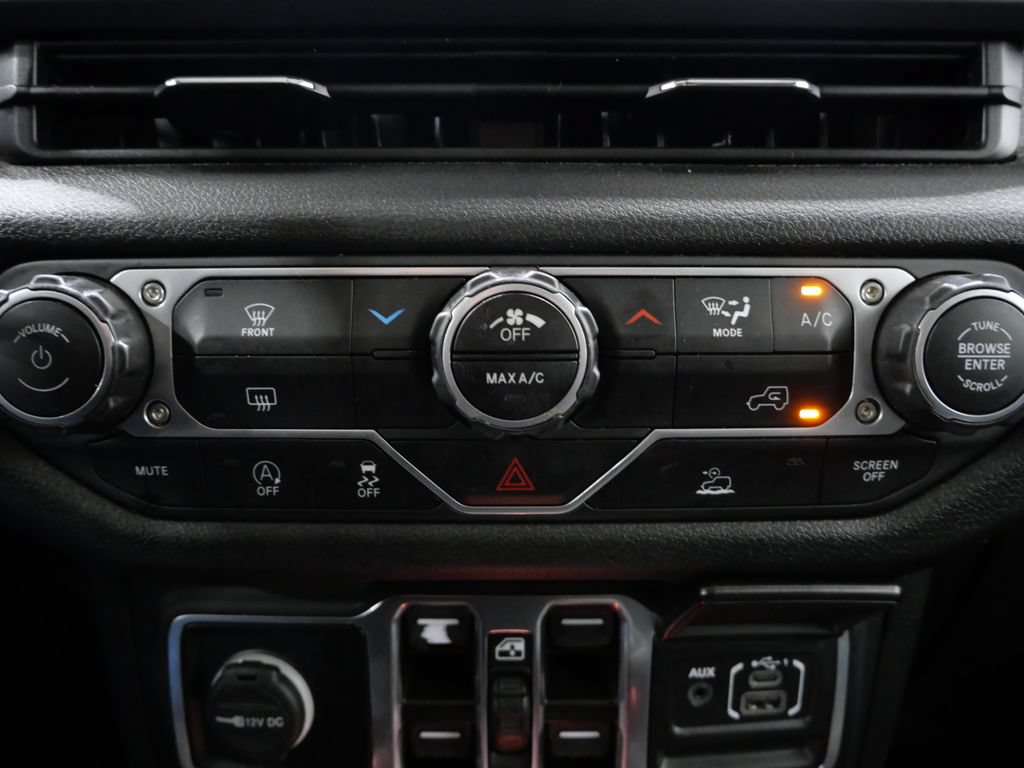 Used 2025 Jeep Wrangler Unlimited Sport AWD/4WD image 20