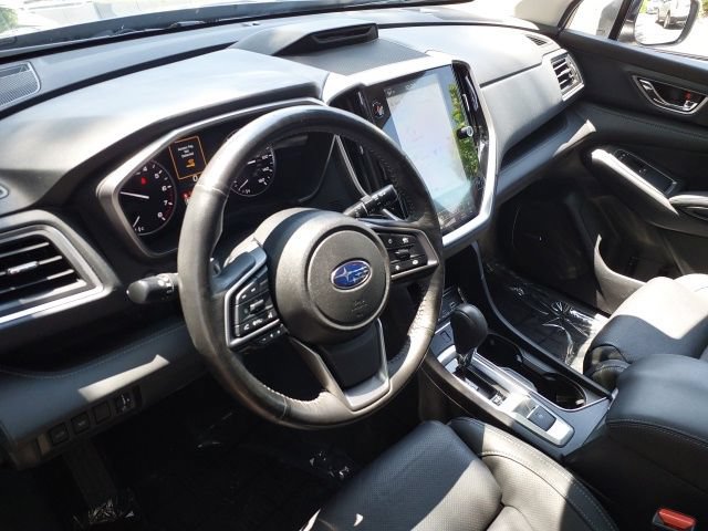 Used 2023 Subaru Ascent Limited w/ Technology Package AWD/4WD image 10