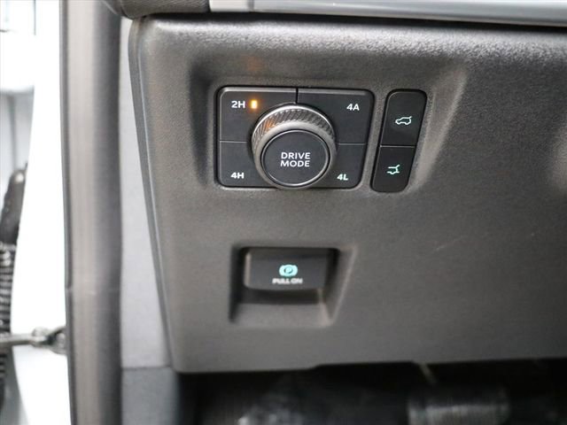 Used 2025 Ford Expedition Platinum image 30