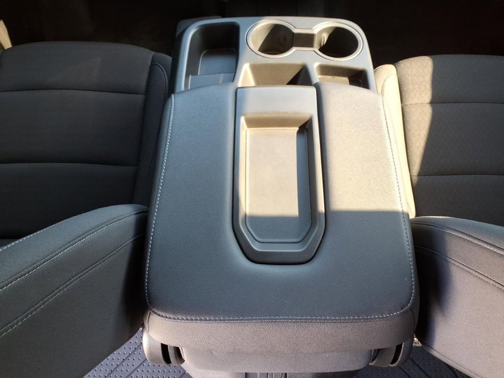 Used 2024 Chevrolet Silverado 1500 Custom AWD/4WD image 28