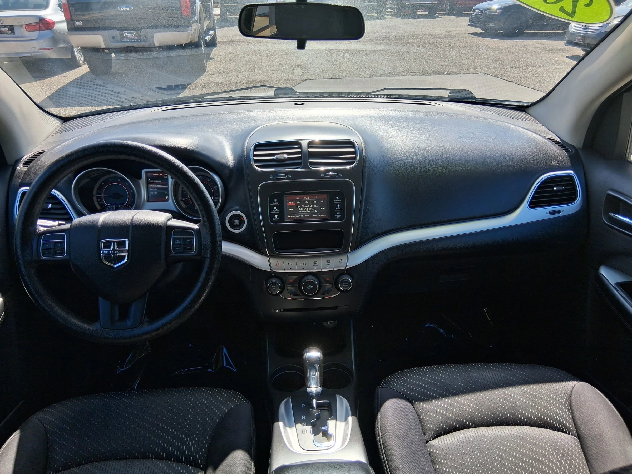 Used 2014 Dodge Journey SXT w/ Flexible Seating Group image 18