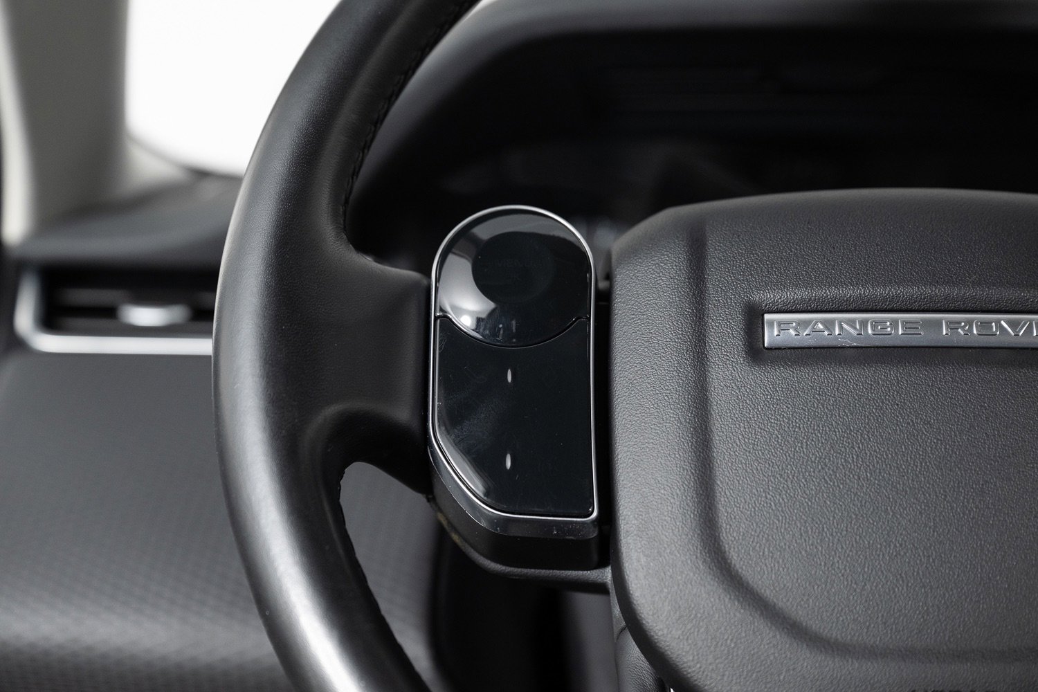 Used 2020 Land Rover Range Rover Evoque S image 31