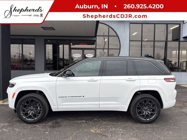 New 2026 Jeep Grand Cherokee Summit w/ Obsidian Package