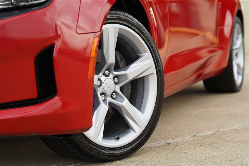 Used 2016 Chevrolet Camaro SS RWD image 17