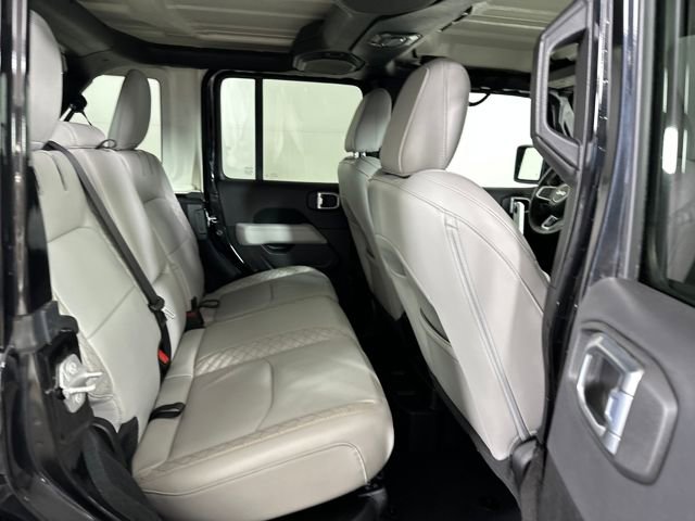 Used 2022 Jeep Wrangler Unlimited Sahara image 27