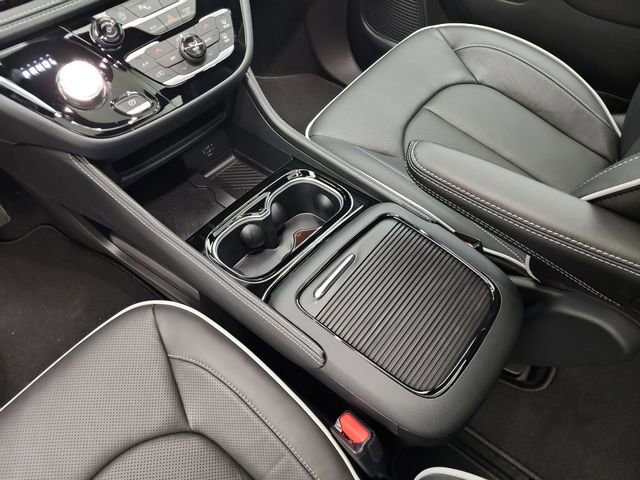 New 2026 Chrysler Pacifica Limited w/ S Appearance Package image 24