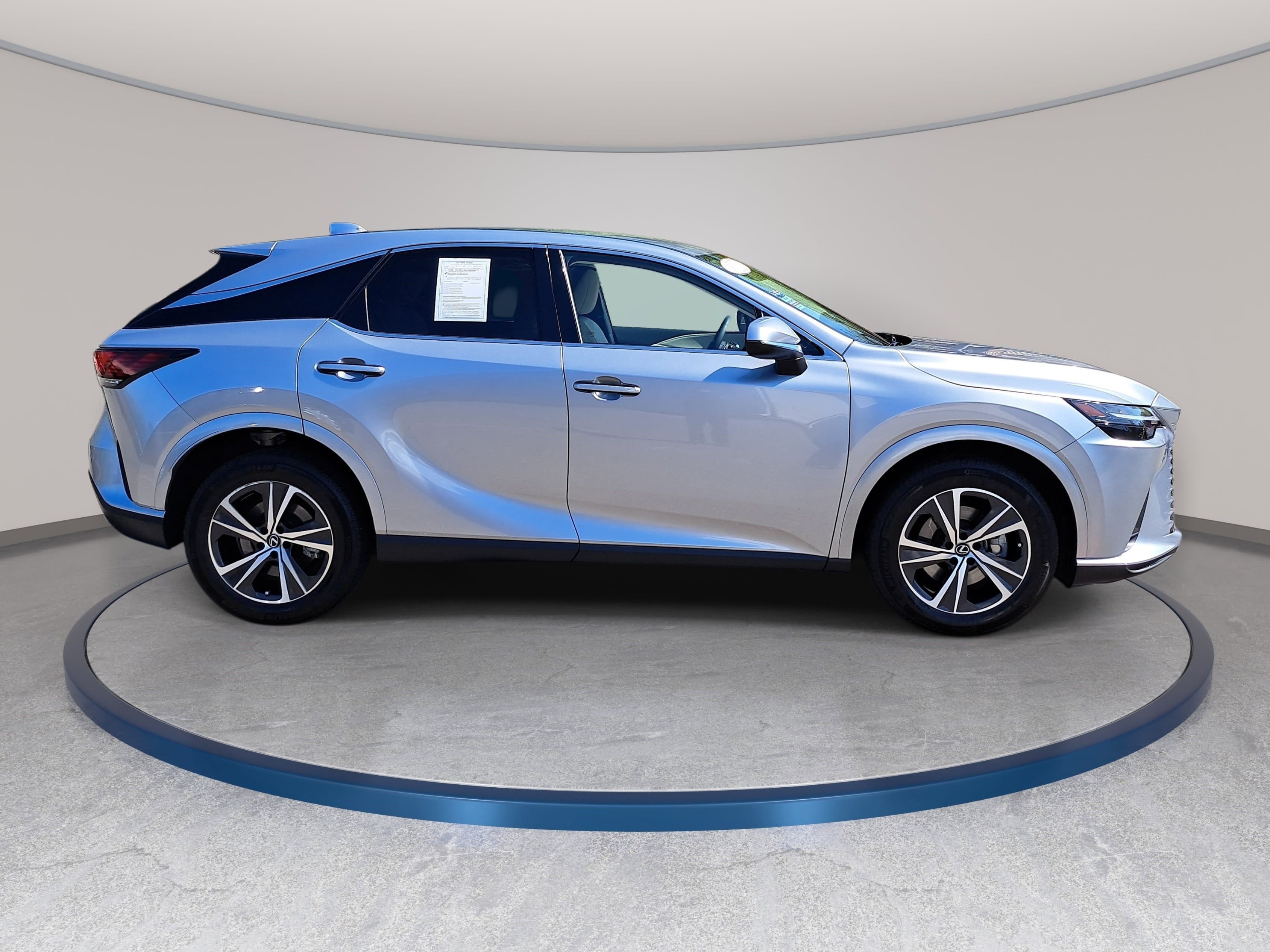 Used 2023 Lexus RX 350 FWD w/ Accessory Package (Z1) image 4