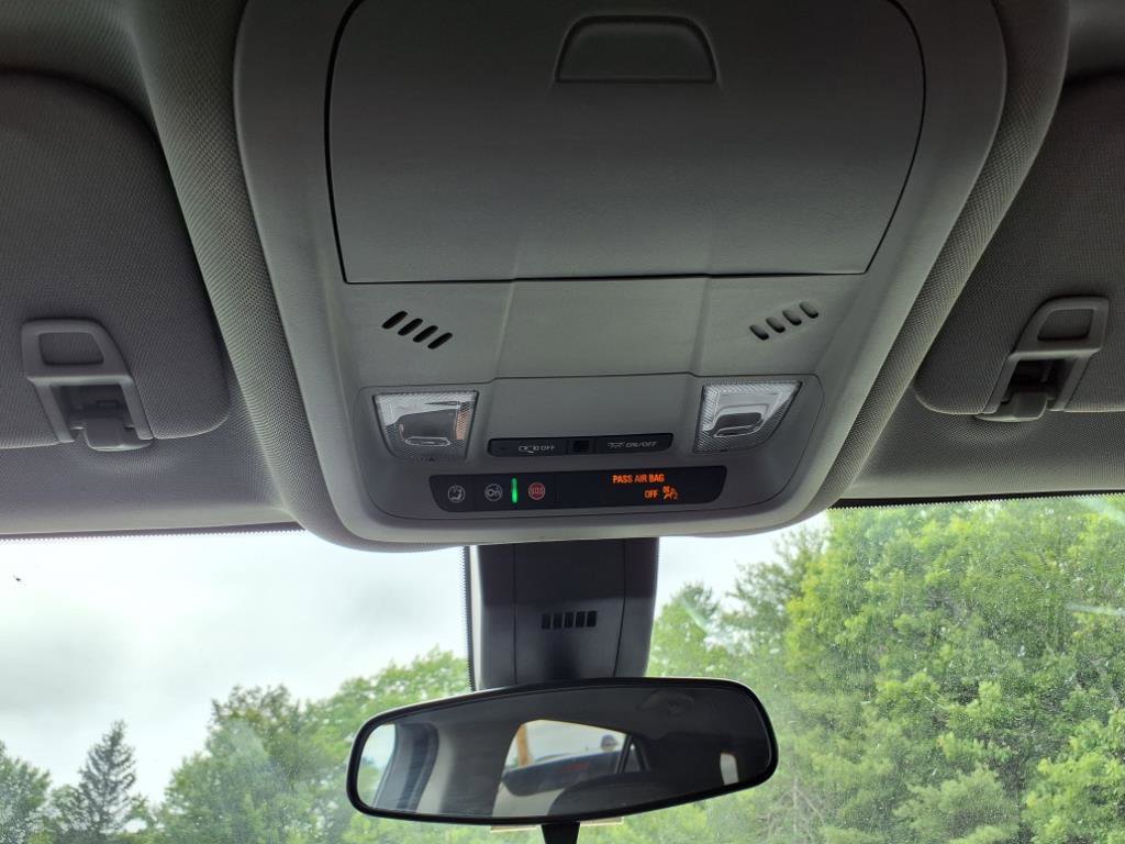 Used 2024 Chevrolet Equinox LT image 19