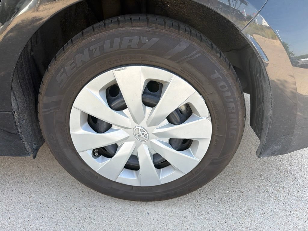 Used 2022 Toyota Corolla L FWD image 7