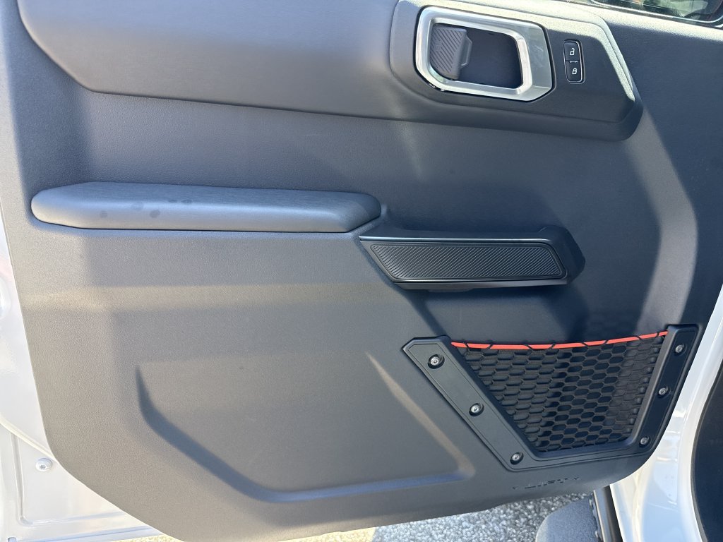 New 2026 Ford Bronco Raptor w/ Interior Carbon Fiber Pack AWD/4WD image 10