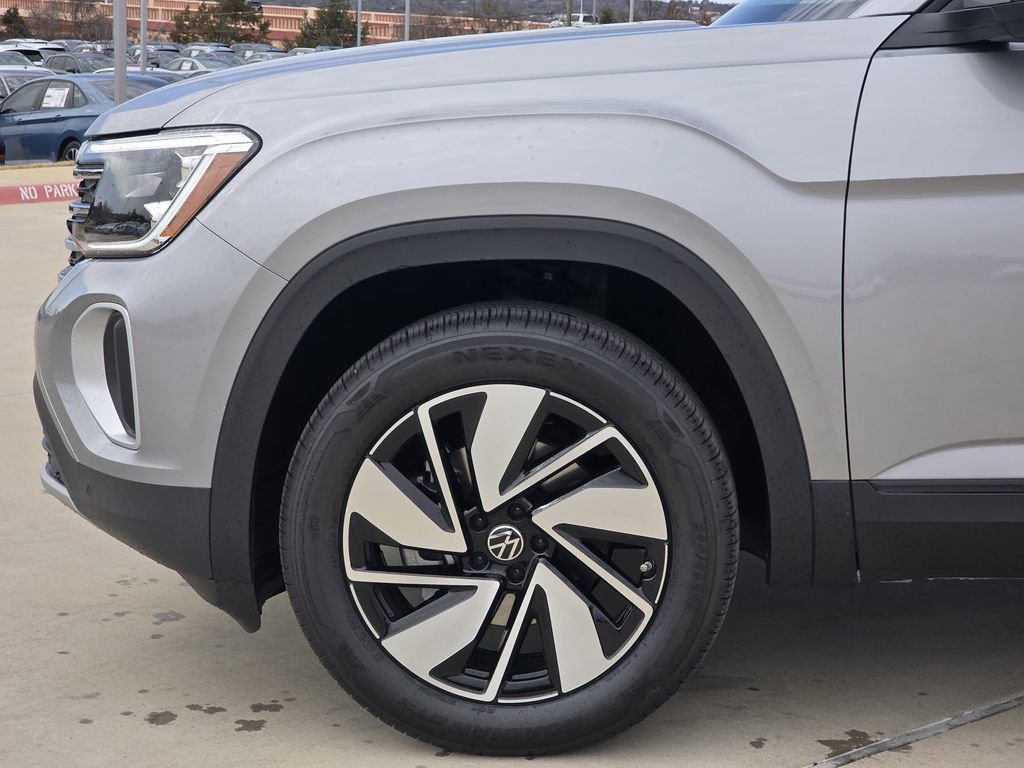 New 2026 Volkswagen Atlas SE image 5
