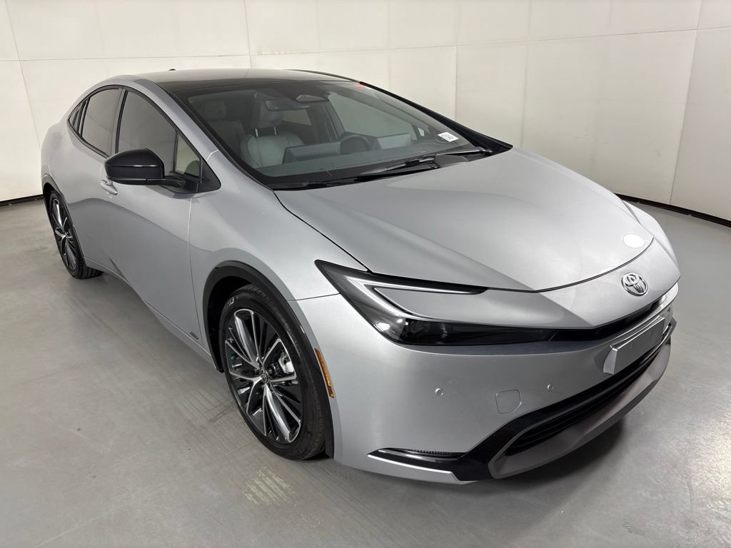 Used 2026 Toyota Prius Limited AWD/4WD image 2