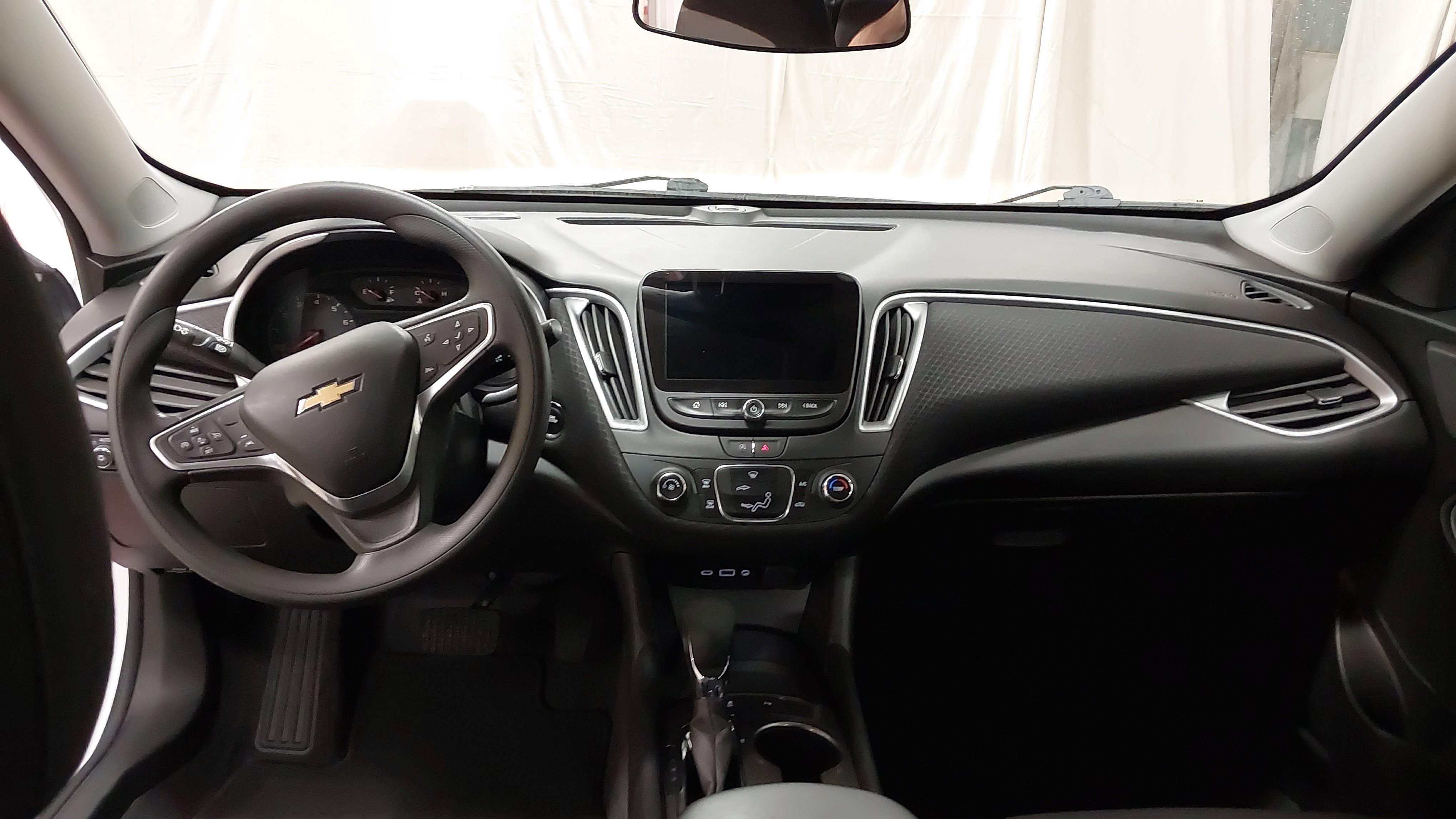 Used 2023 Chevrolet Malibu LS w/ Driver Confidence Package image 26