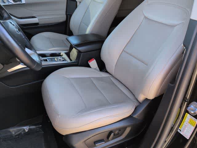 Used 2021 Ford Explorer Limited image 15