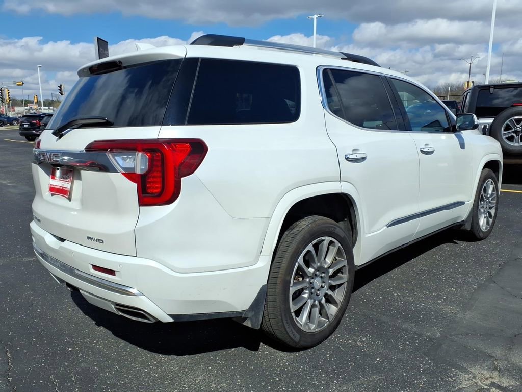 Used 2023 GMC Acadia Denali w/ Denali Ultimate Package image 3