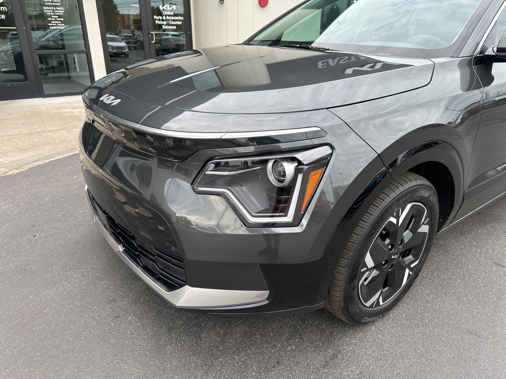 New 2025 Kia Niro Wind w/ Wind Preserve Package image 12