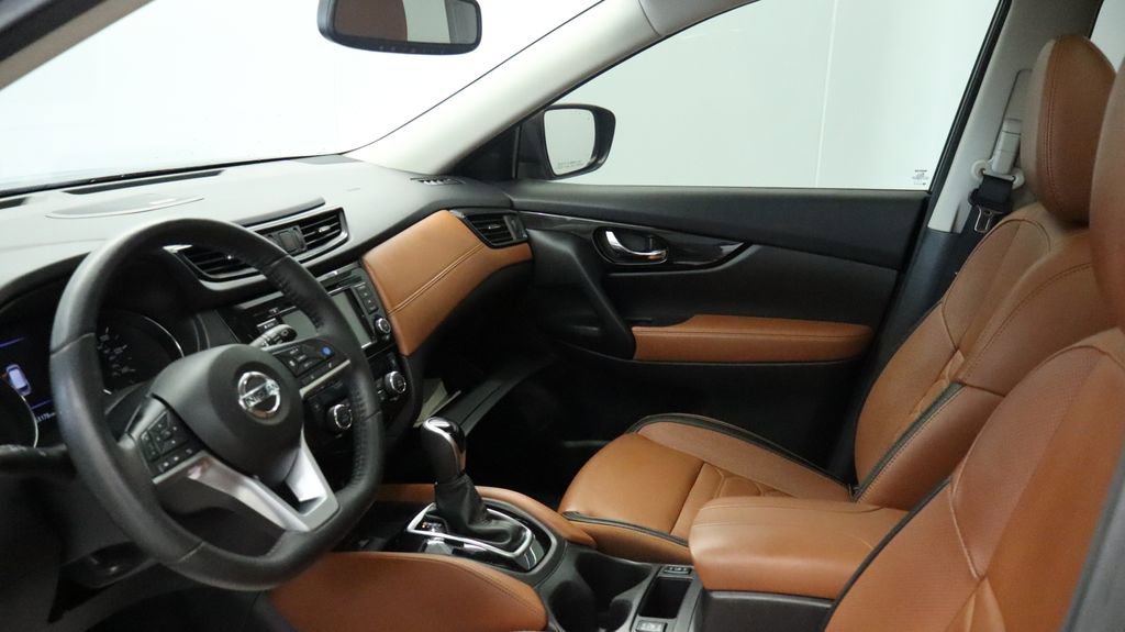 Used 2020 Nissan Rogue SL image 25