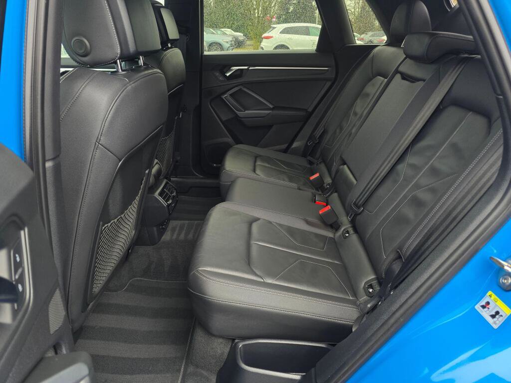 Used 2019 Audi Q3 2.0T Premium Plus w/ Premium Plus Package image 19