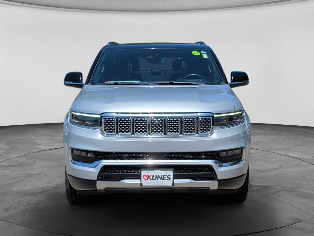 Used 2024 Jeep Grand Wagoneer L Series III AWD/4WD image 2