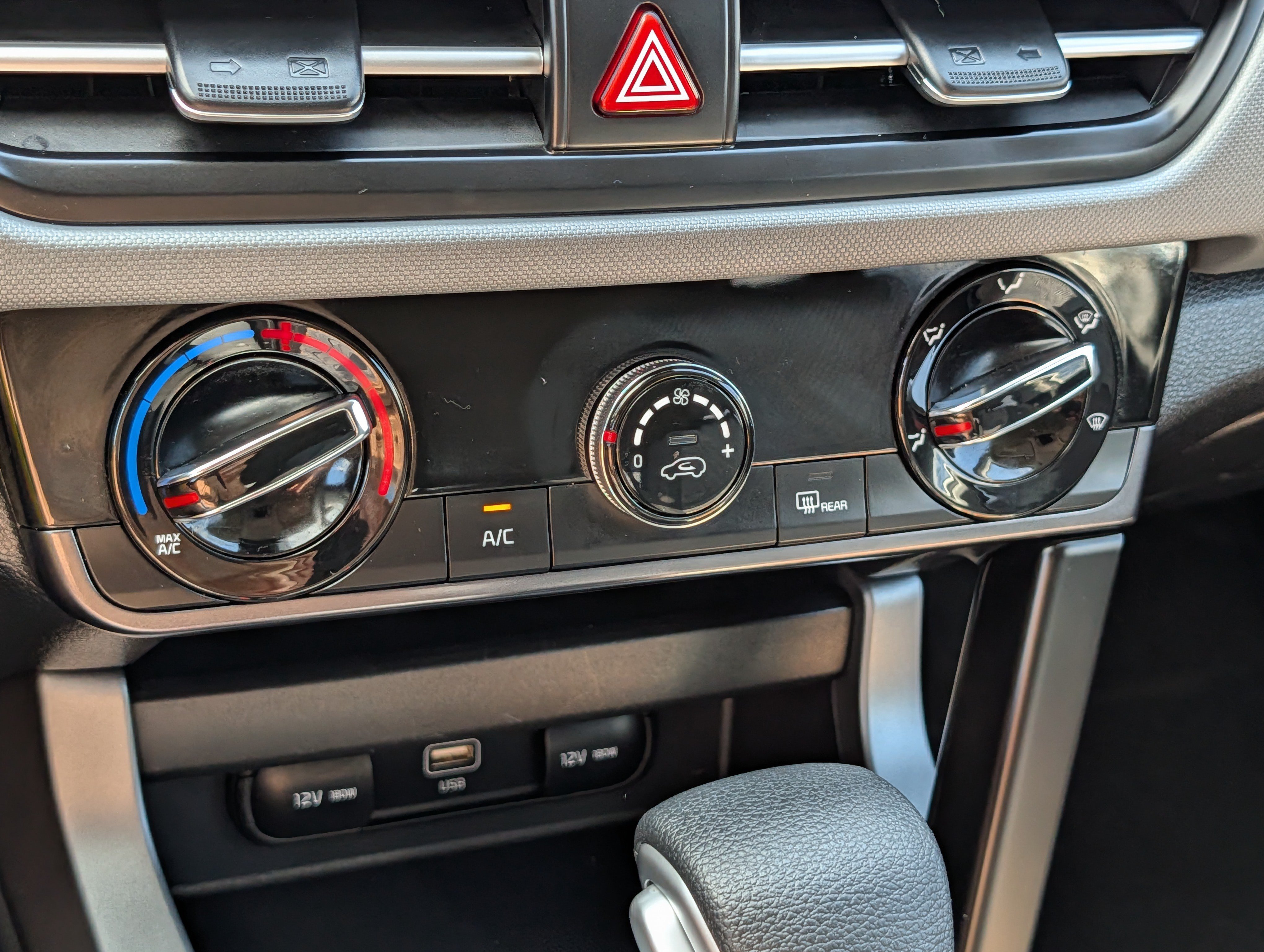 Certified 2025 Kia Seltos LX AWD/4WD image 23