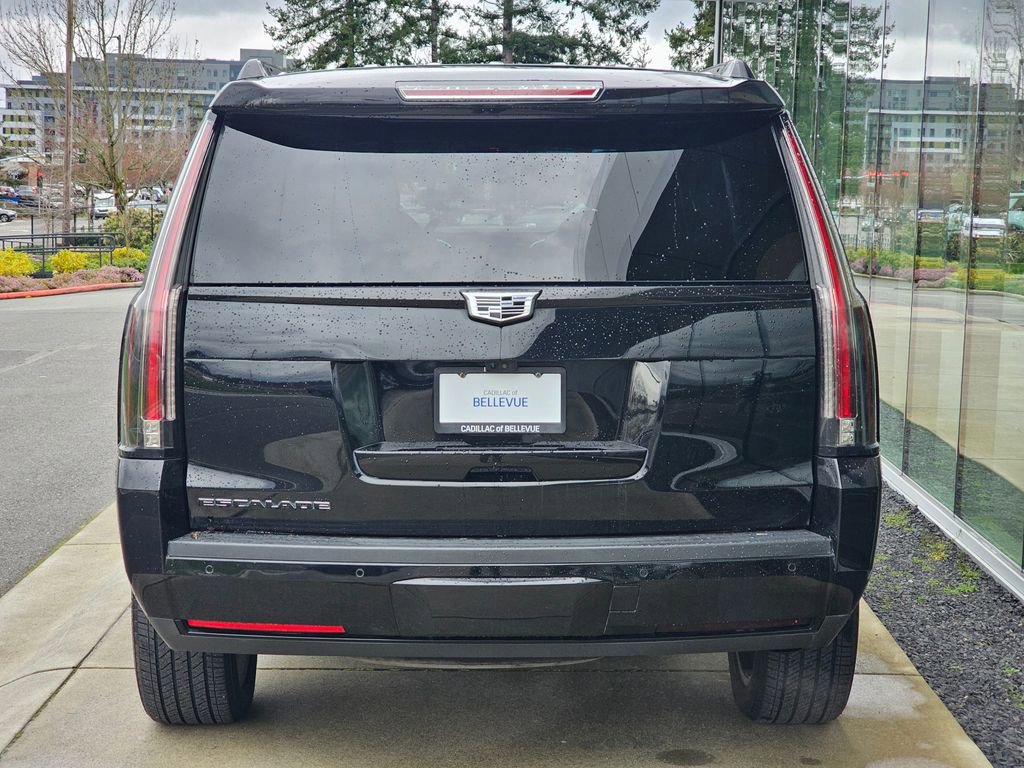 Used 2019 Cadillac Escalade Premium Luxury image 4