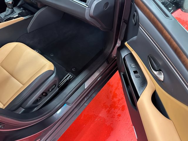 Used 2023 Lexus ES 350 w/ Premium Package FWD image 15