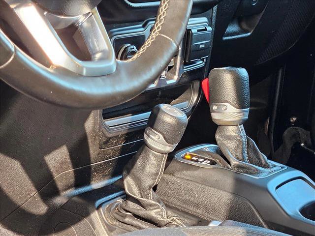 Used 2020 Jeep Wrangler Unlimited Sahara image 10