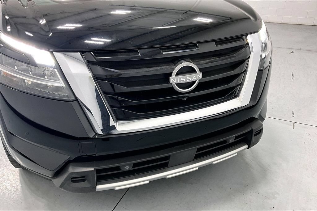 Used 2023 Nissan Pathfinder Platinum FWD image 34