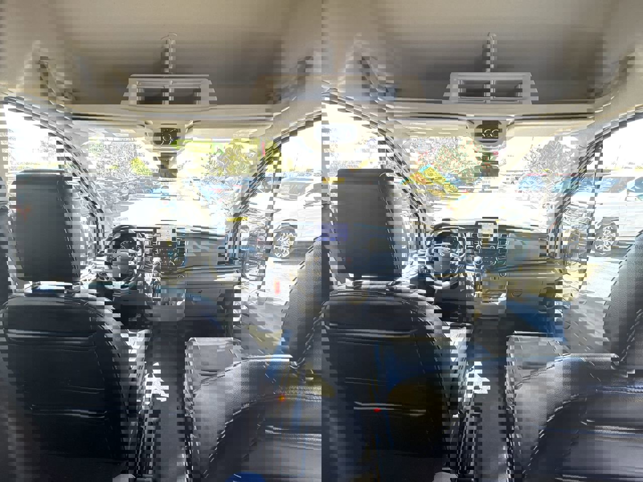 Used 2020 Ford Transit 150 XL image 17