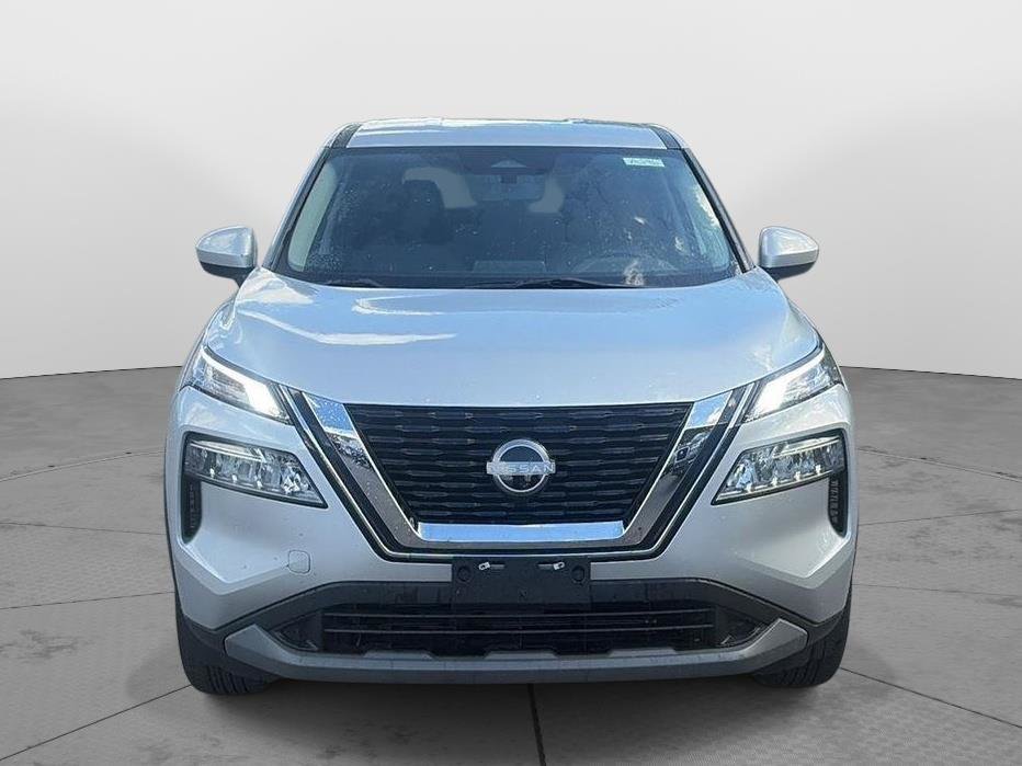 Used 2023 Nissan Rogue SV AWD/4WD image 2