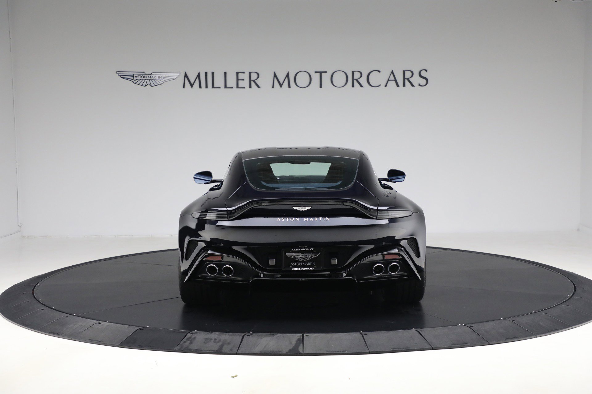 New 2026 Aston Martin V8 Vantage Coupe image 6