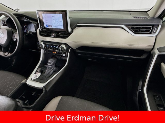 Used 2025 Toyota RAV4 XLE w/ Convenience Package FWD image 26