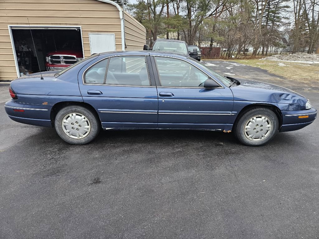 Used 1997 Chevrolet Lumina w/ Preferred Equipment Group 1 image 6