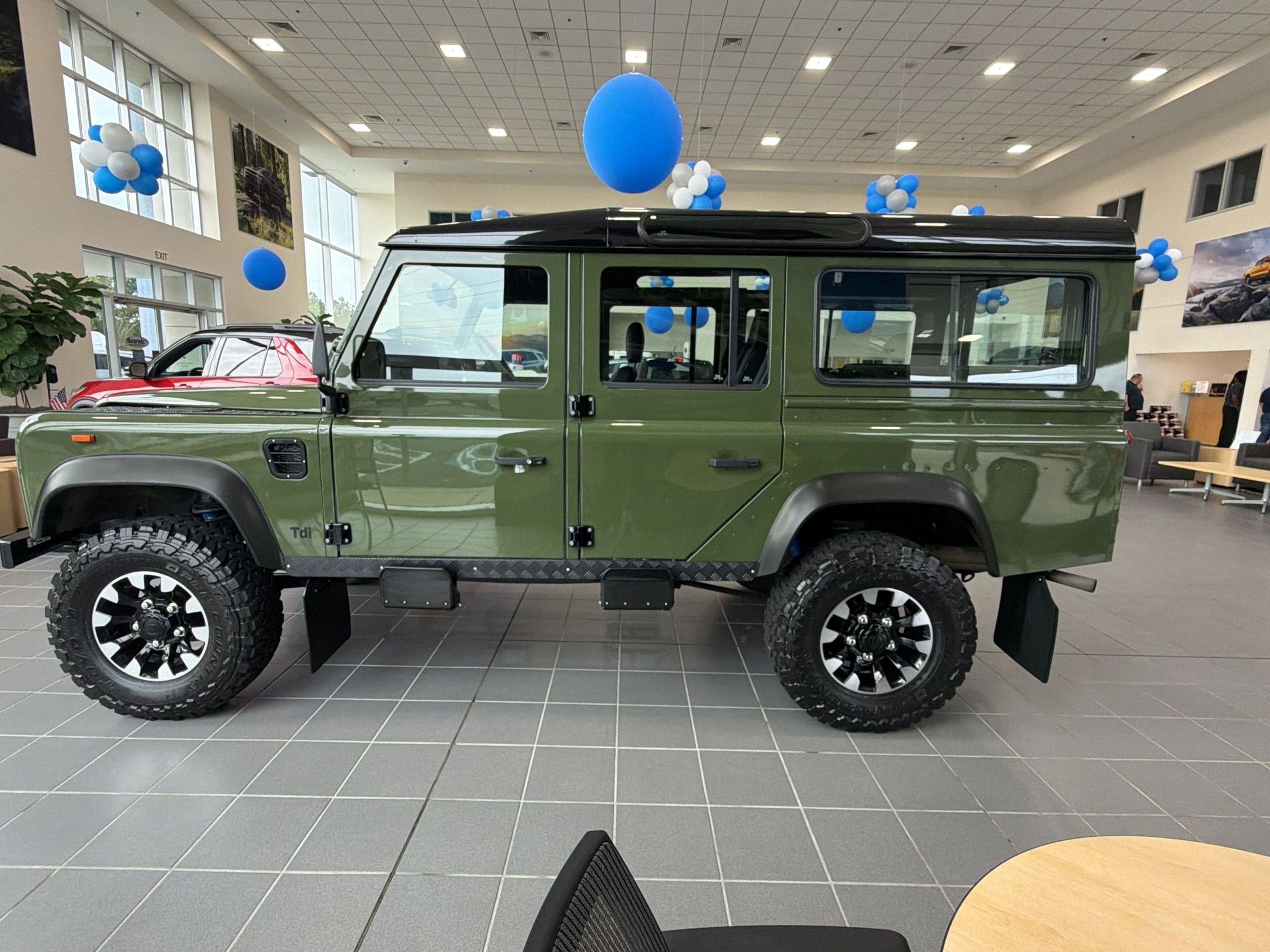 Used 1994 Land Rover Defender 90 video 2