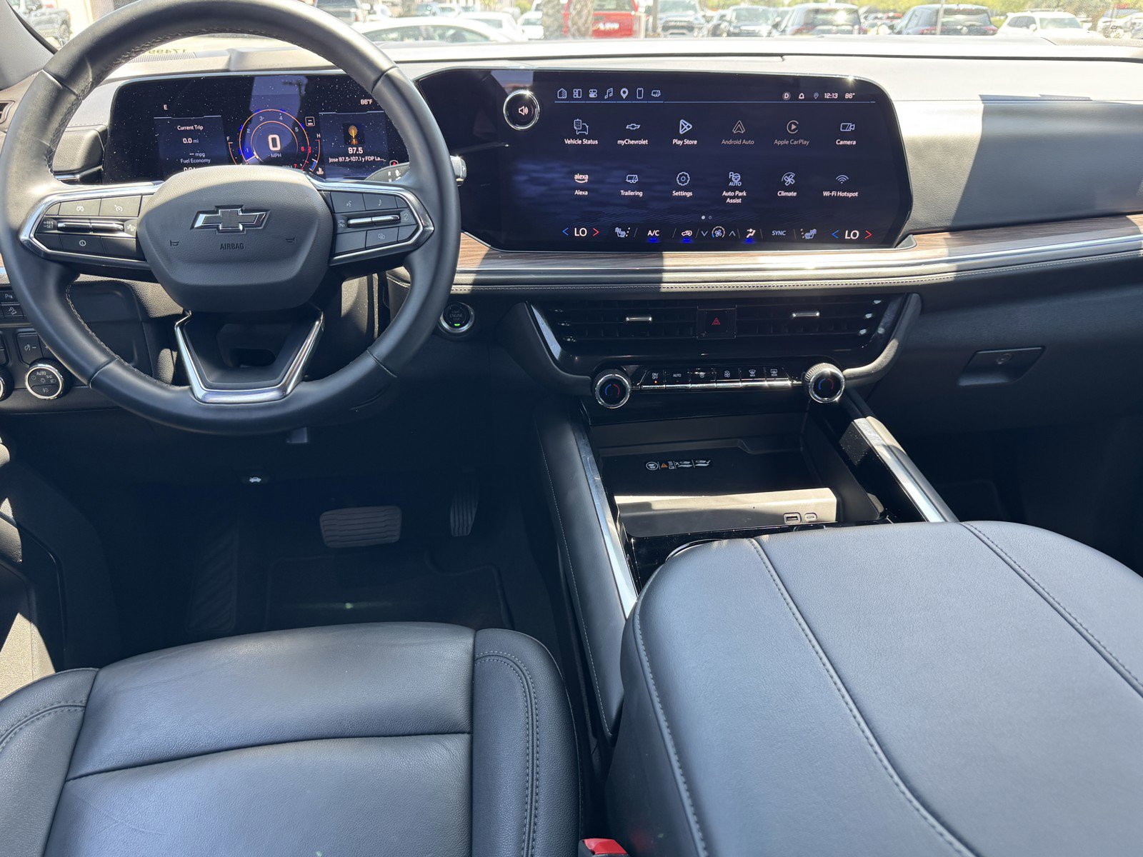 Used 2025 Chevrolet Suburban Z71 AWD/4WD image 14