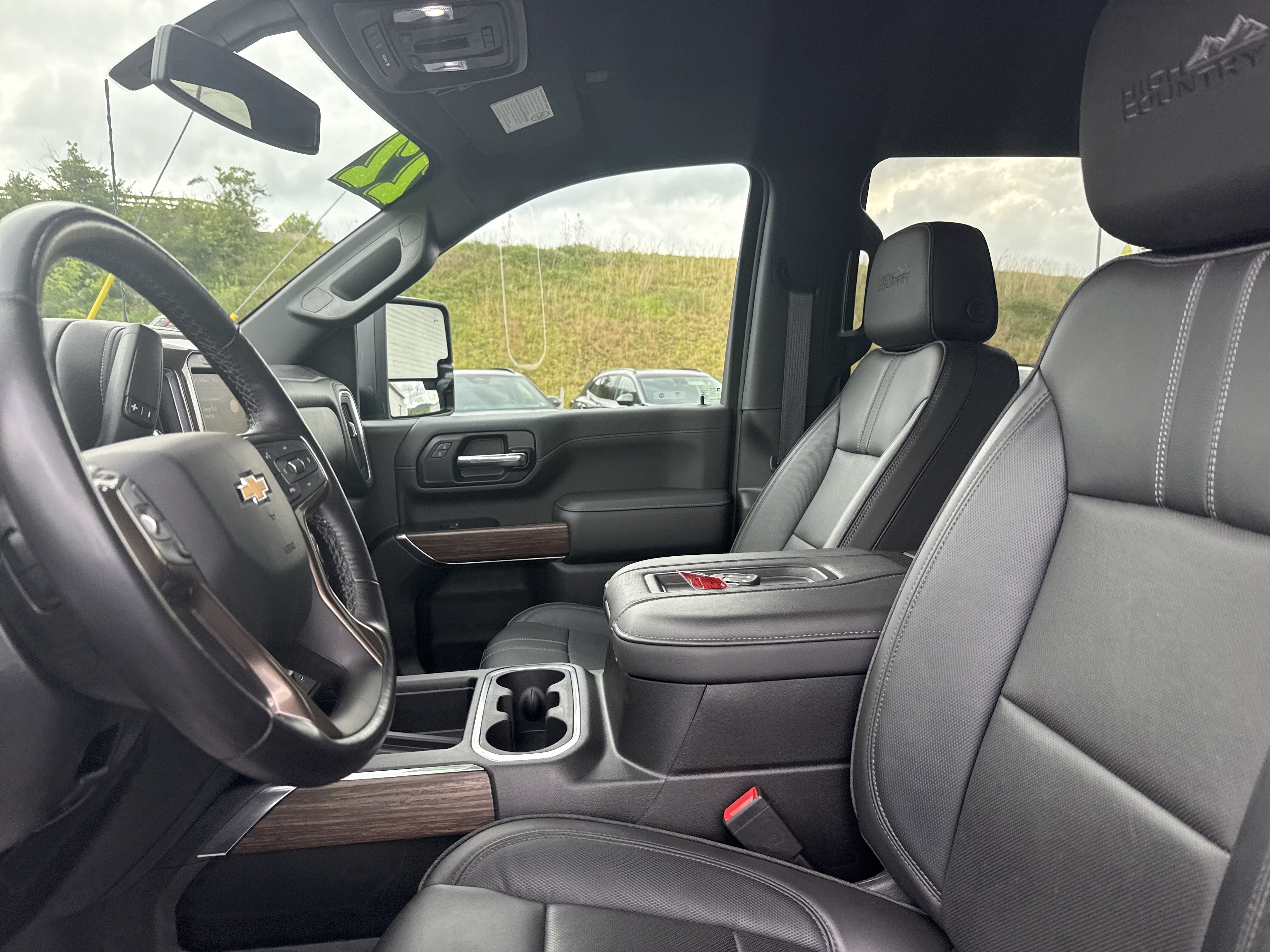 Used 2022 Chevrolet Silverado 2500 High Country AWD/4WD image 12