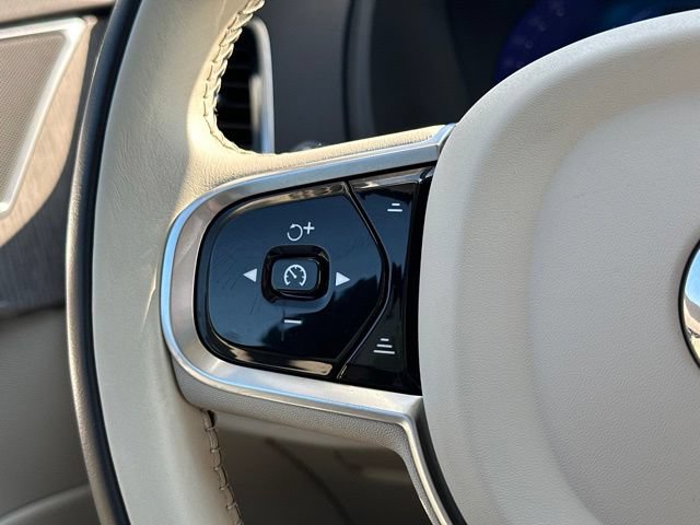 Certified 2023 Volvo XC90 B5 Plus w/ Protection Package Premier AWD/4WD image 27