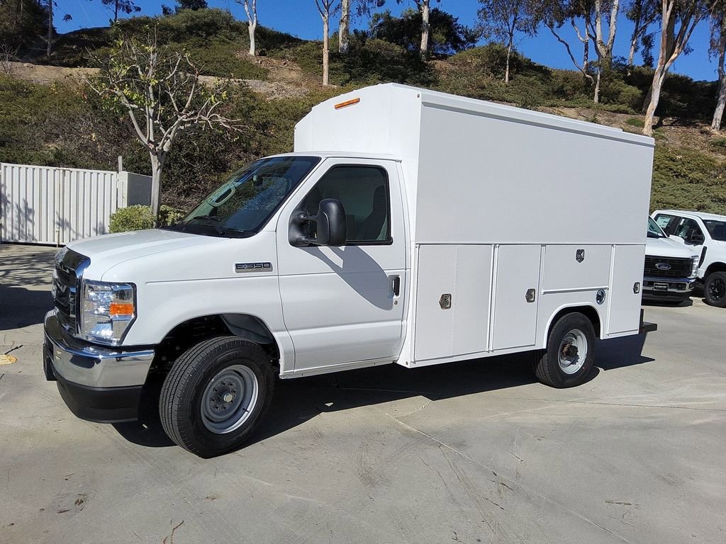 New 2026 Ford E-350 and Econoline 350 Super Duty w/ Power Equipment Group RWD video 3