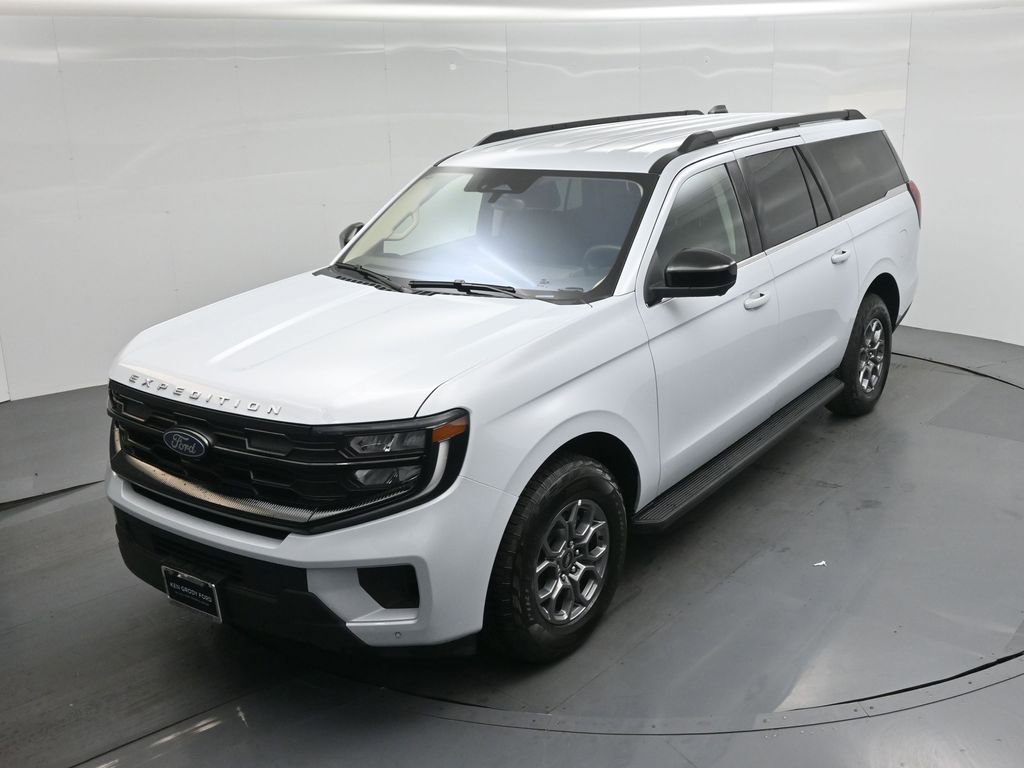 Used 2025 Ford Expedition Max Active RWD image 34