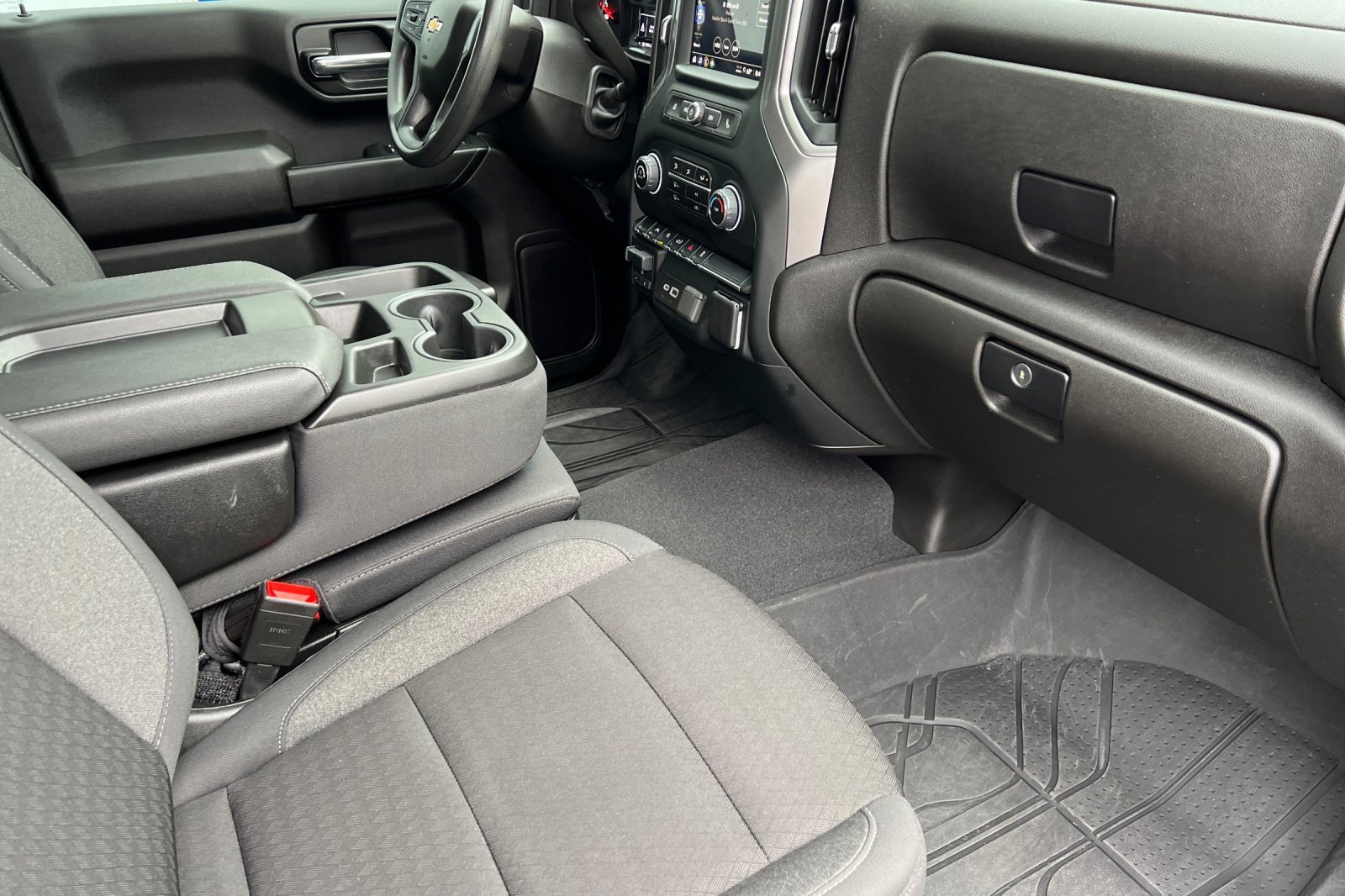 Used 2024 Chevrolet Silverado 1500 Custom image 12