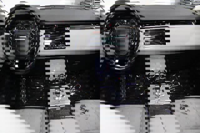Used 2020 Land Rover Range Rover Evoque S image 2