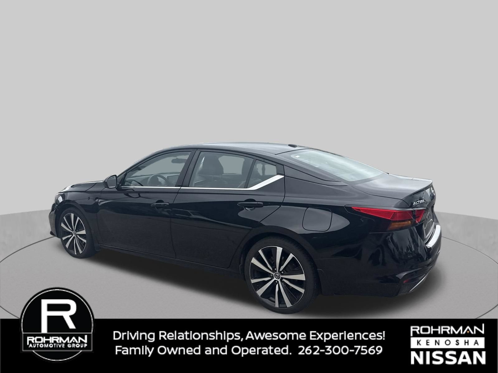 Used 2020 Nissan Altima 2.5 SR FWD image 3